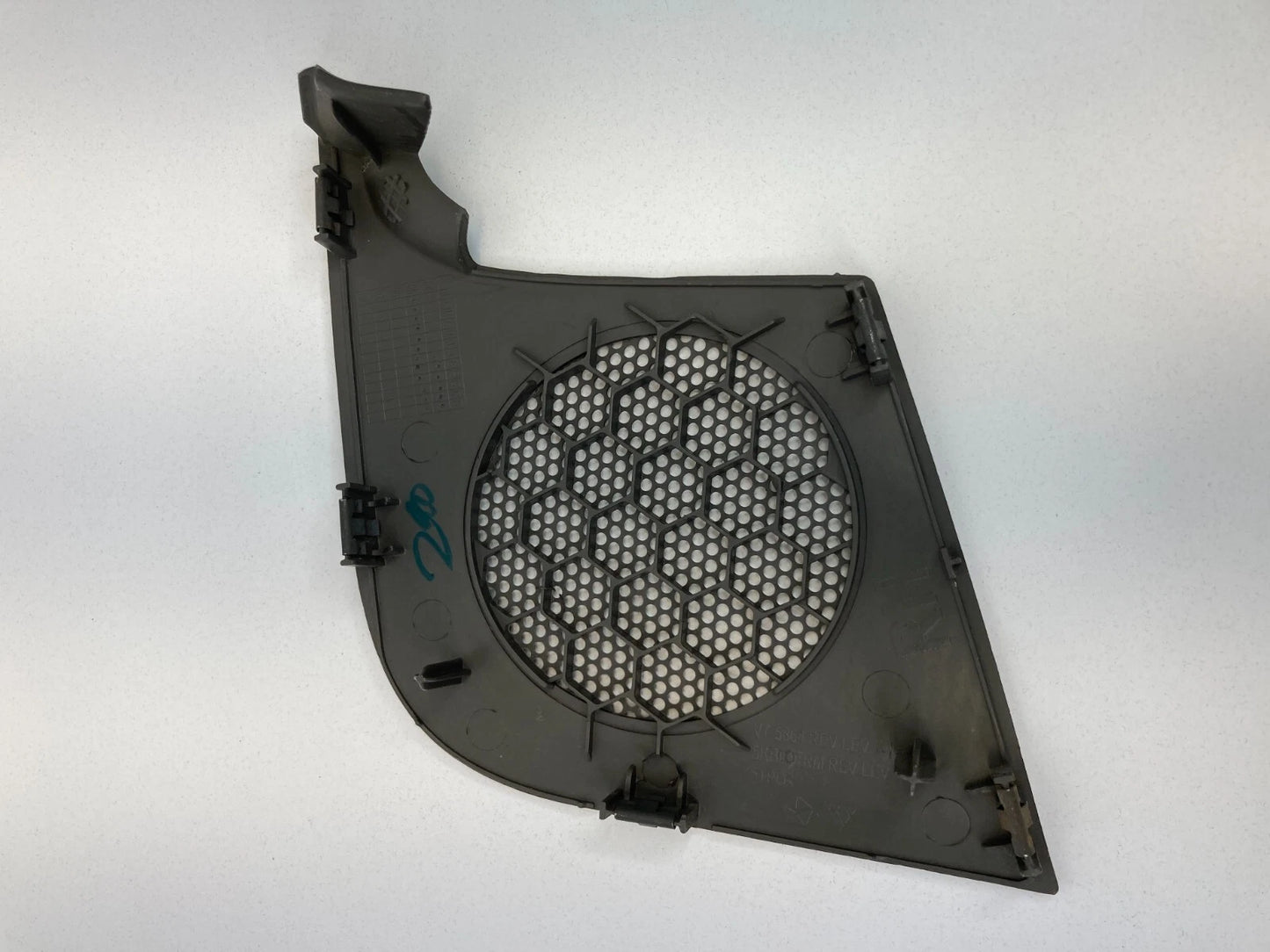 2005-2010 JEEP GRAND CHEROKEE FRONT RIGHT DASH SPEAKER GRILL COVER TRIM 5KB00TRM