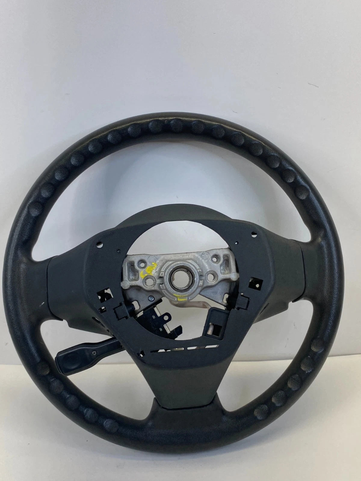 2006-2012 TOYOTA YARIS STEERING WHEEL WITH CRUISE CONTROL SWITCH OEM GS120-02460