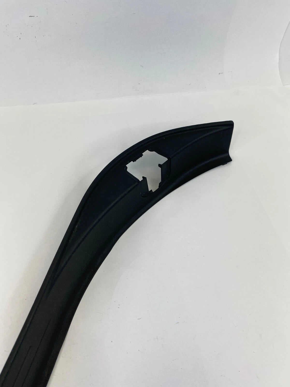 10-14 SUBARU OUTBACK REAR RIGHT SIDE DOOR PILLAR SCUFF PLATE COVER 94061AJ06A