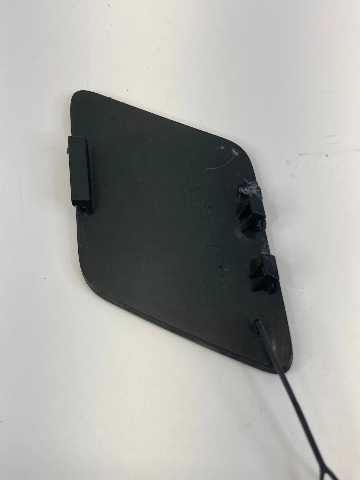 2013 2014 13 14 CADILLAC ATS FRONT BUMPER TOW EYE CAP COVER 20861606 OEM