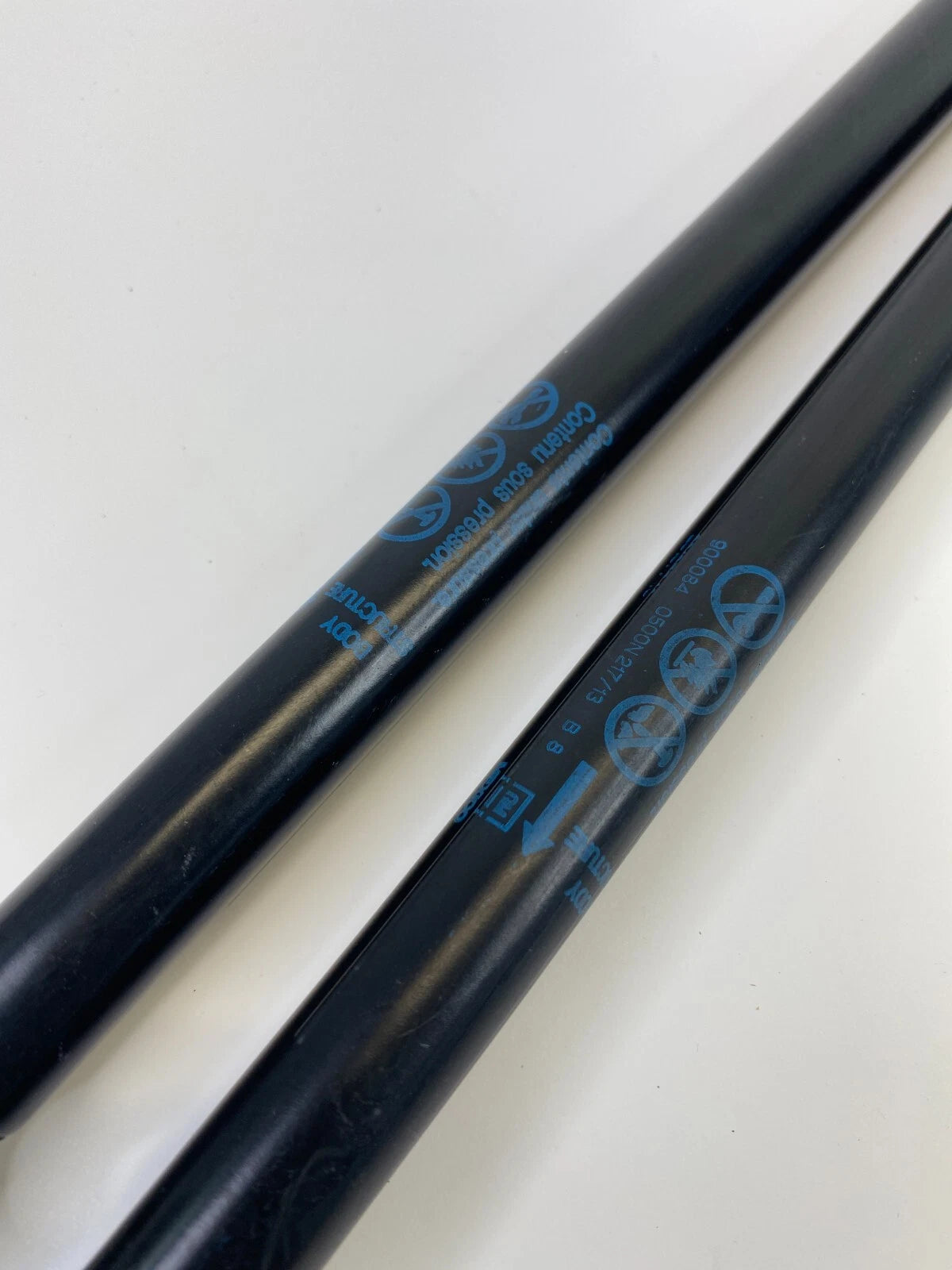 12-15 CHEVROLET CAPTIVA SPORT TRUNK LIFTGATE LIFT SUPPORT SHOCK STRUT PAIR SET