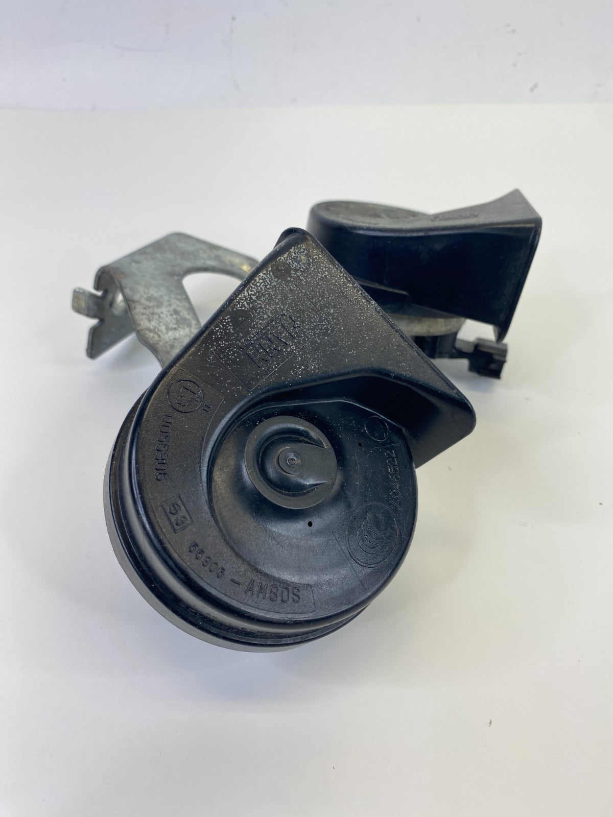 2011-2017 Buick Regal High & Low Tone Note Signal Alarm Horn Pair E355306 OEM