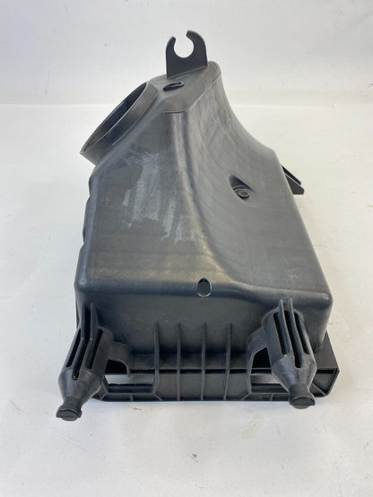 05-07 Ford Escape 2.3L A/T Air Intake Cleaner Box Housing Lower Cover 9L84-9A600