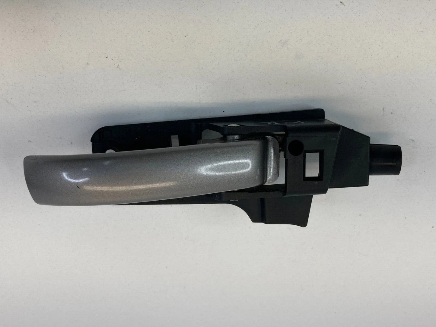 2007 2008 CHRYSLER SEBRING REAR RIGHT SIDE INNER DOOR HANDLE 1FV24TRMAA OEM