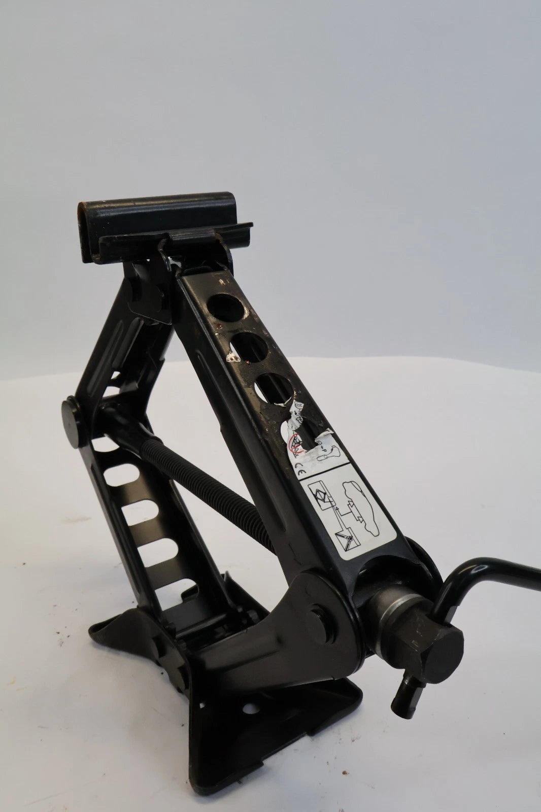 2012-2018 FORD FOCUS EMERGENCY SPARE TIRE SCISSOR JACK TOOL KIT W/ CASE OEM
