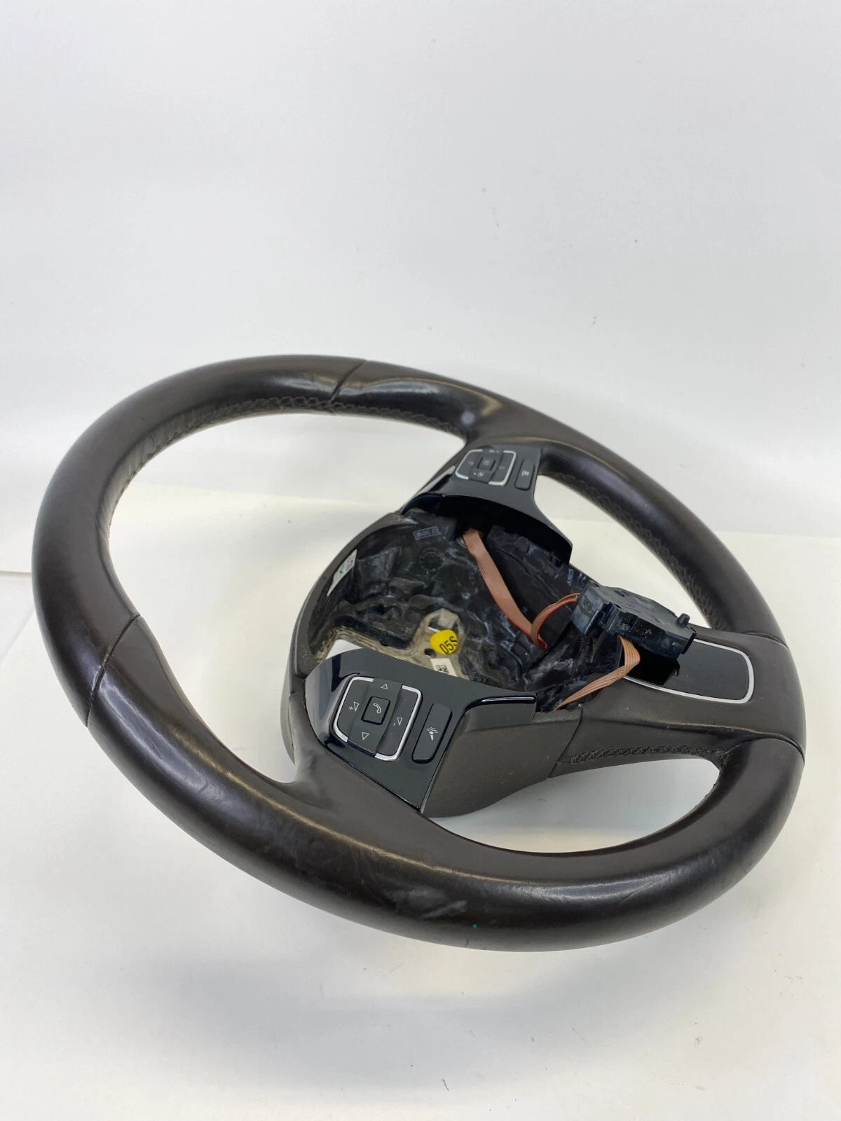 11-17 VOLKSWAGEN TOUAREG STEERING WHEEL W/ MULTIFUNCTIONAL SWITCHES 7P6-419-091