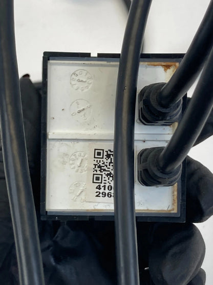 2013-2016 Dodge Dart Center Console USB Auxiliary Port Socket 68086690AE OEM