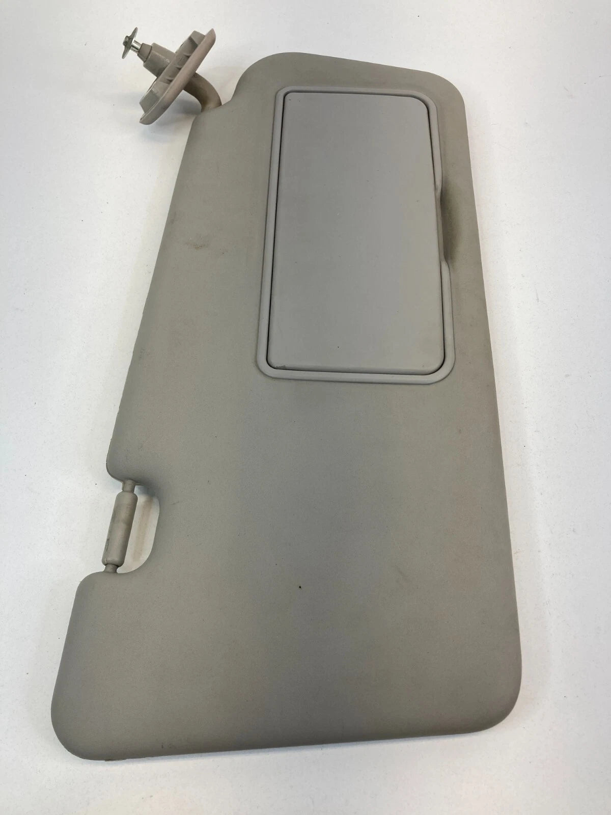 2006-2012 KIA SEDONA 07-10 ENTOURAGE RIGHT PASSENGER SUNVISOR SUN VISOR SHADE