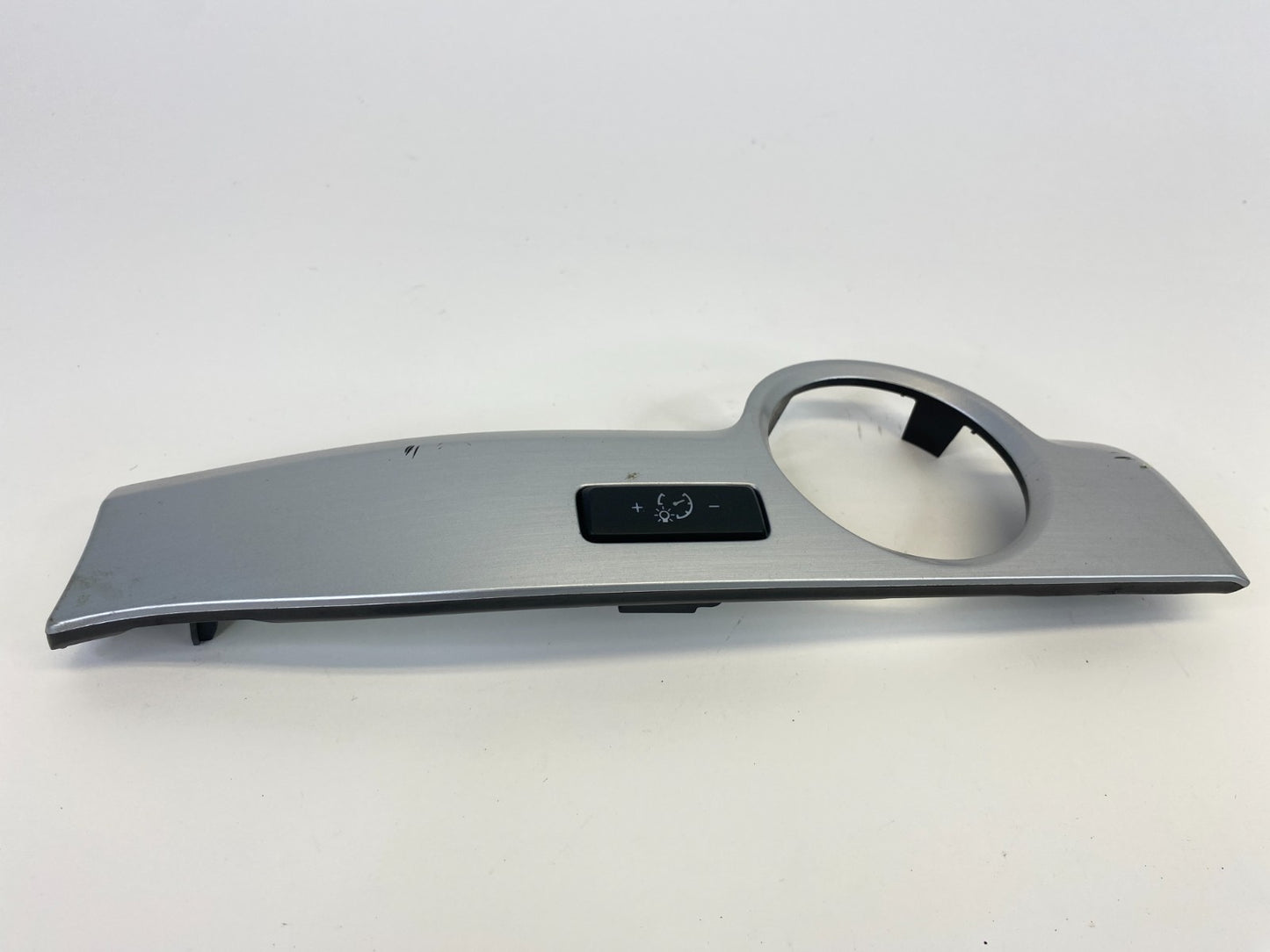 2012-2015 Volkswagen Passat Dash Headlight Switch w/ Cover Bezel Trim 561857211B