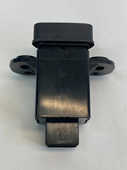 11-16 CHEVROLET CRUZE EMERGENCY LIGHT WARNING HAZARD SWITCH BUTTON 95214143 OEM