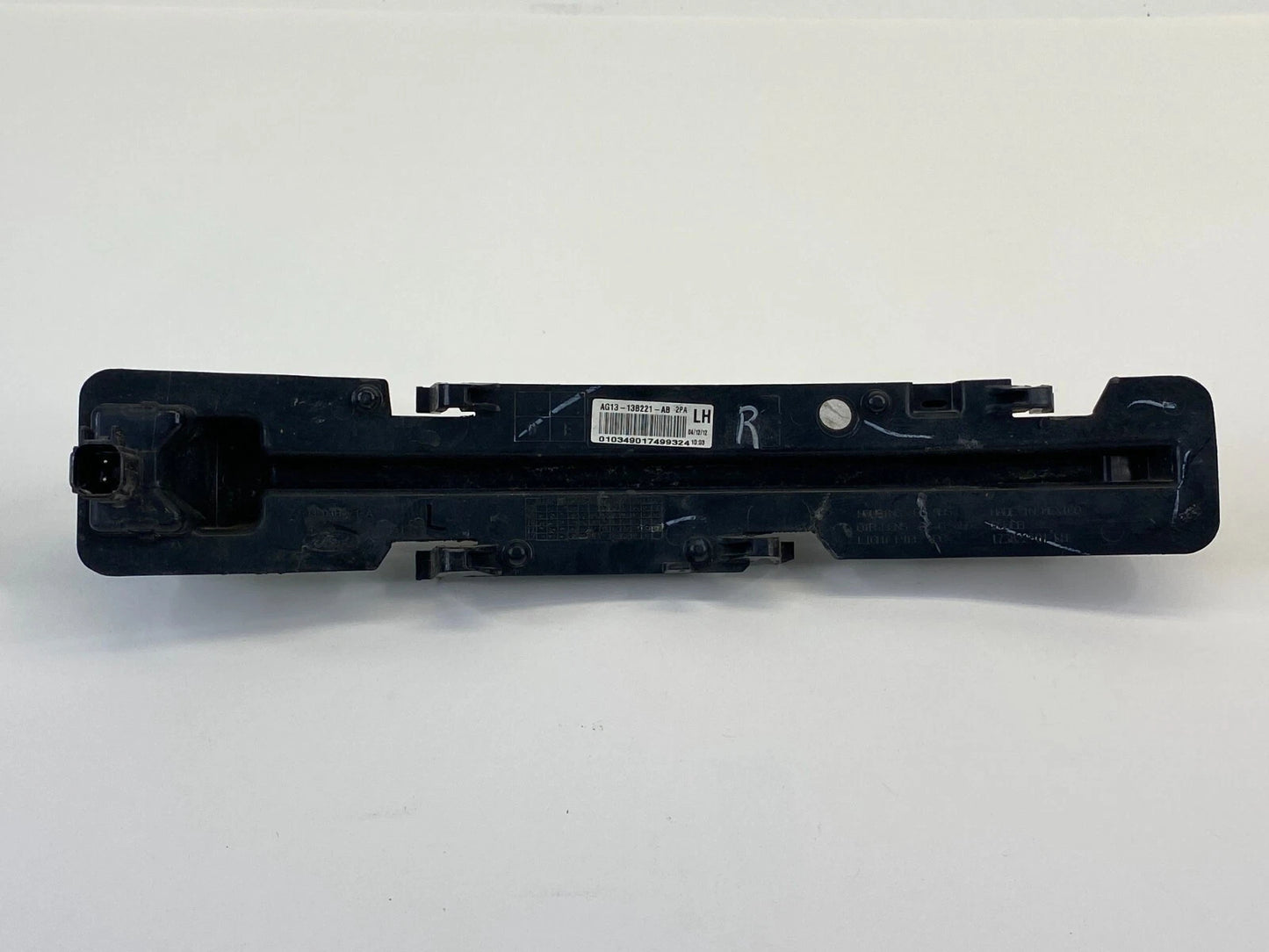 2010-2019 FORD TAURUS FRONT LEFT DRIVER TURN SIGNAL LIGHT AG13-13B221-AB OEM