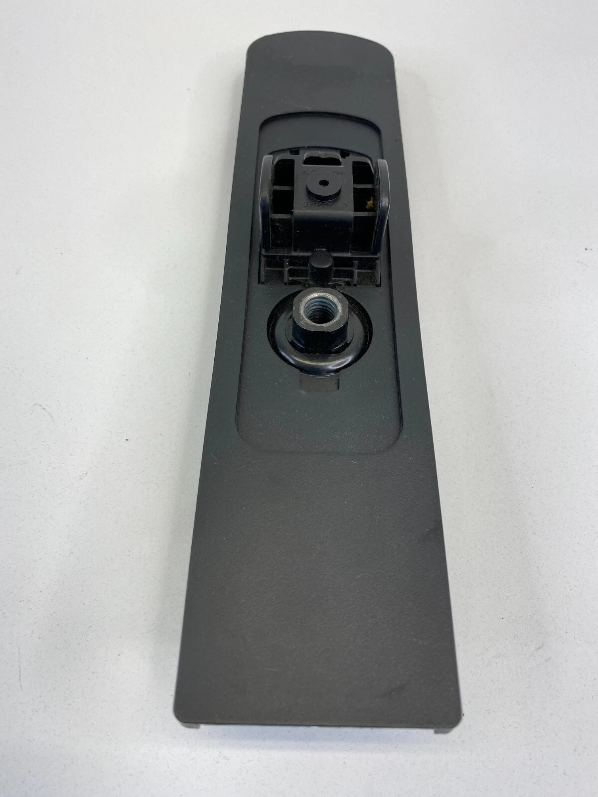 2008-2011 FORD FOCUS SEDAN RIGHT PASSENGER SEAT BELT HEIGHT ADJUSTMENT 34005613