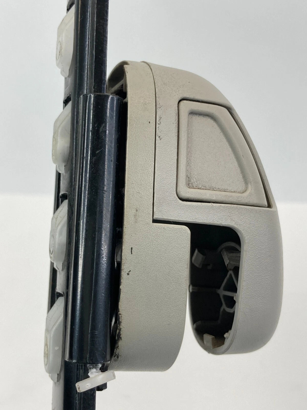 2008-2010 DODGE GRAND CARAVAN FRONT LEFT SIDE SEAT BELT ADJUSTER HEIGHT OEM