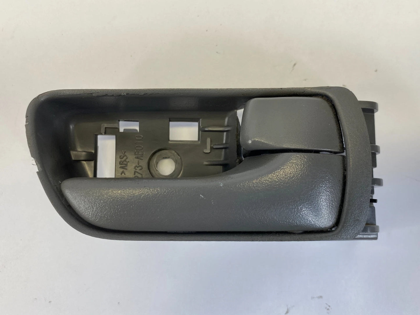 2004-2010 TOYOTA SIENNA CE & LE FRONT RH PASSENGER INTERIOR DOOR HANDLE GRAY OEM