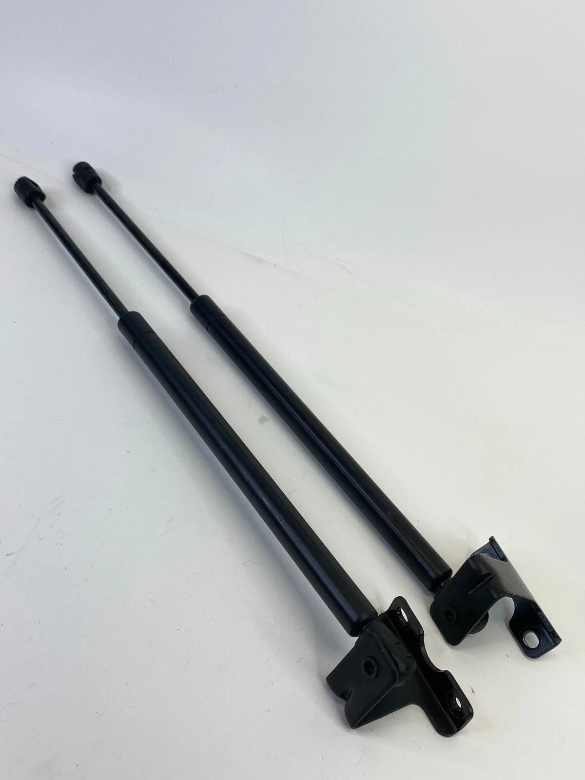 2002-2004 NISSAN PATHFINDER REAR TRUNK LIFTGATE SUPPORT SHOCK STRUTS PAIR LH RH