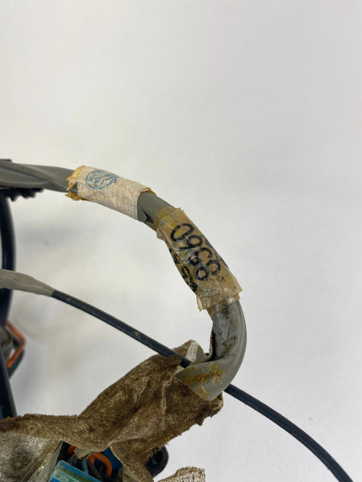 2003 03 GMC ENVOY REAR TRUNK LID HATCH WIRE WIRING HARNESS CABLE OEM