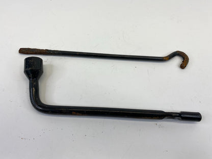 2007-2011 NISSAN VERSA TRUNK TIRE LIFT JACK LUG WRENCH TOOL KIT 99550-EL06C OEM
