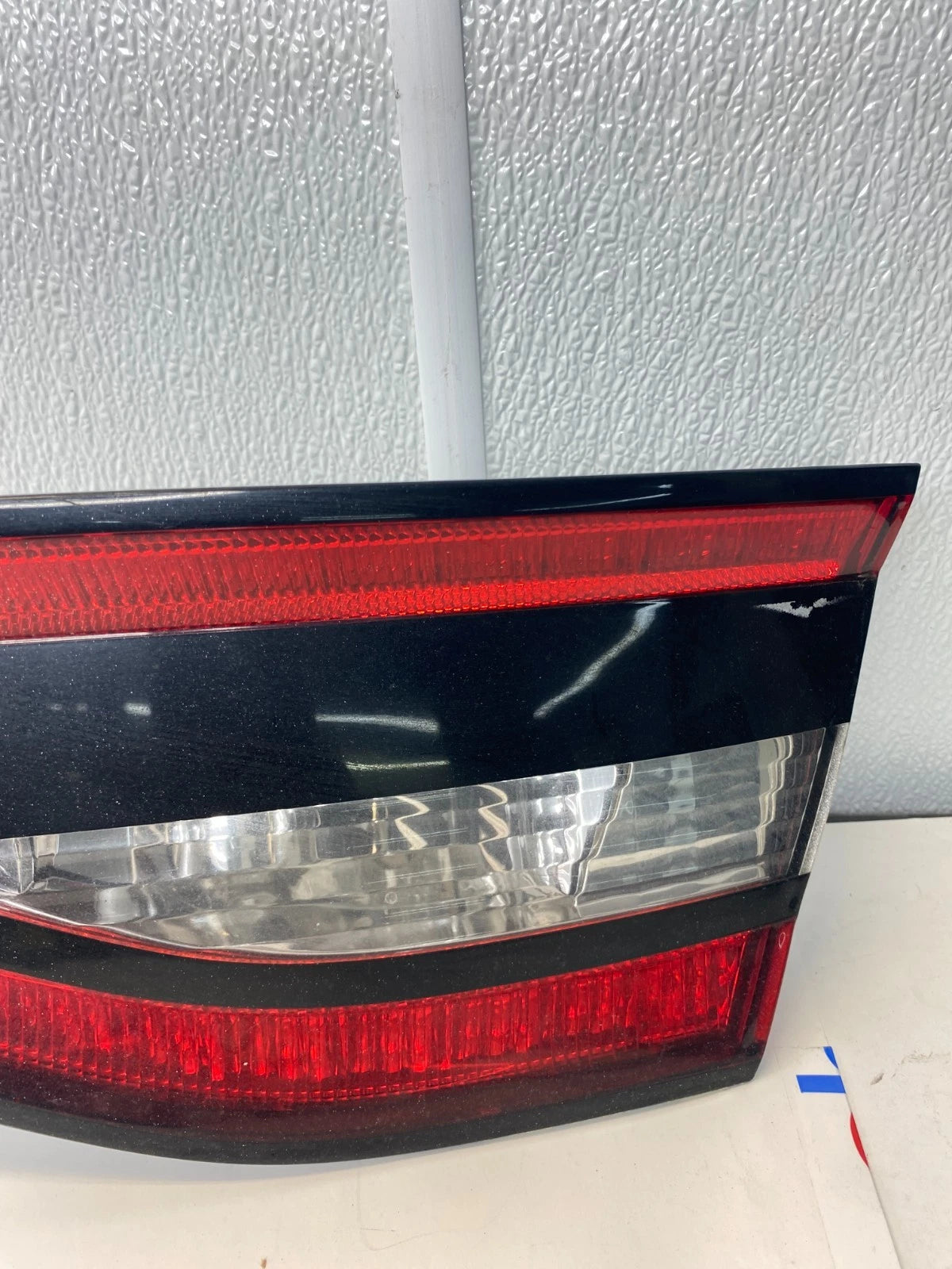 13-16 DODGE DART TRUNK LED LID CENTER THIRD BRAKE LIGHT TAILLAMP 68164500AD OEM