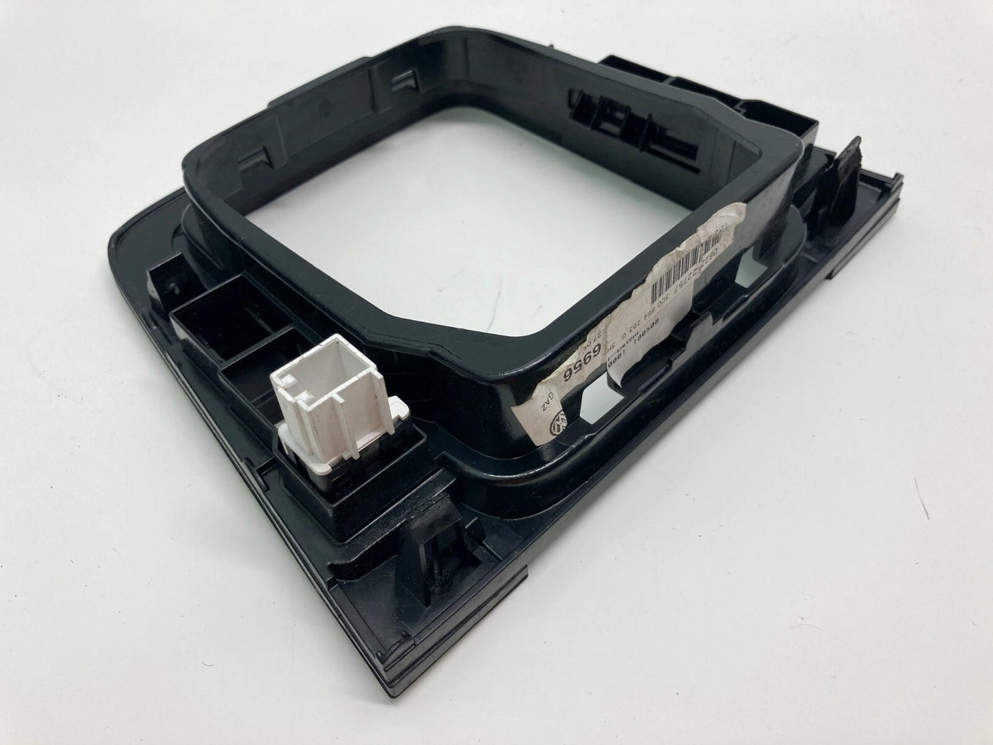 08-10 VOLKSWAGEN PASSAT FLOOR GEAR SHIFT SHIFTER TRIM BEZEL SURROUND 3C0864263G