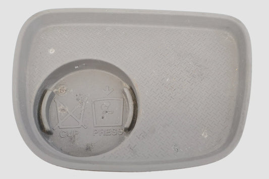 2006-2011 HYUNDAI ACCENT RUBBER CUP HOLDER PRESS INSERT MAT OEM 84613-1E000