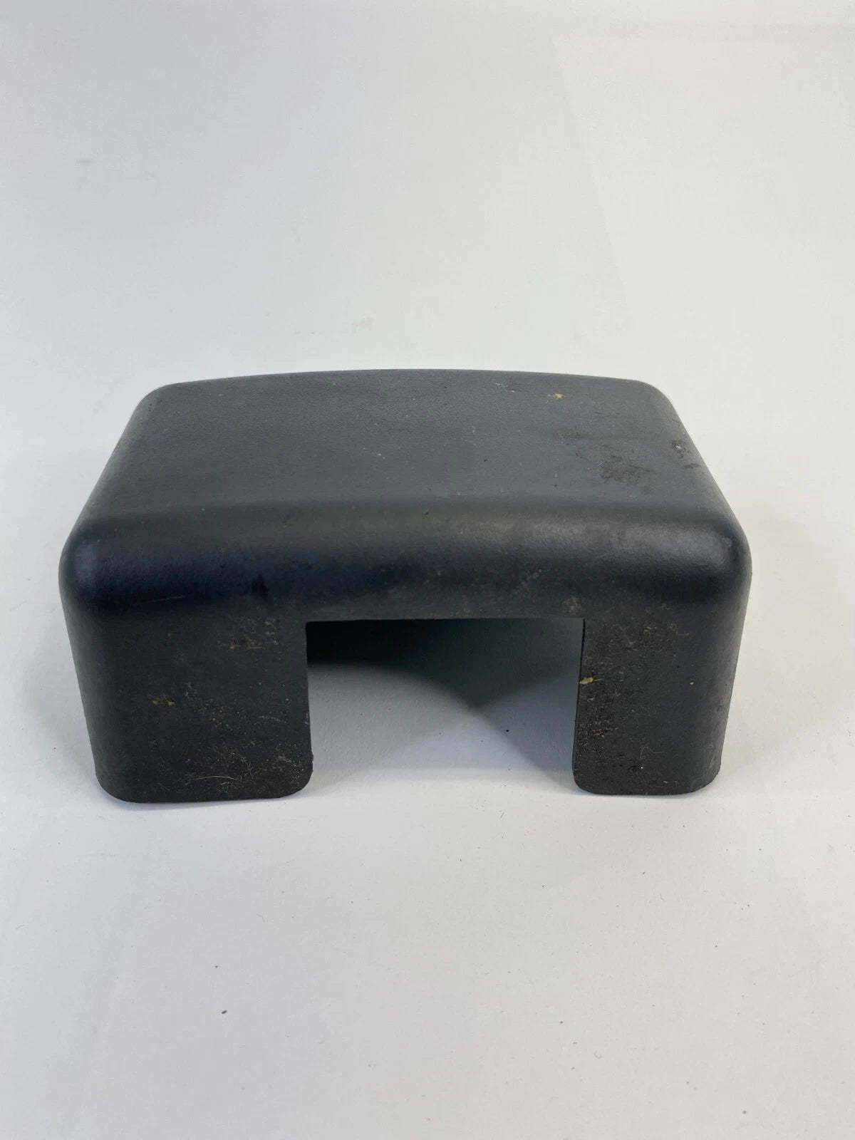 2006-2012 FORD FUSION FRONT RIGHT SEAT REAR TRACK COVER TRIM 6E53-54618D000-AA