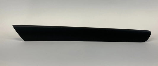 2011-2018 VOLKSWAGEN JETTA FRONT RIGHT SIDE DOOR PANEL TRIM MOLDING 5C6-867-440