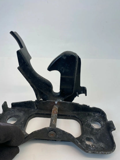 2008 2009 2010 2011 CHRYSLER TOWN & COUNTRY HOOD LOCK LATCH STRIKER ASSEMBLY OEM