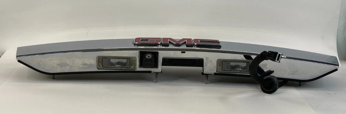 2010-2015 GMC TERRAIN TRUNK LID GARNISH LICENSE PLATE MOLDING W/ CAMERA 23333992