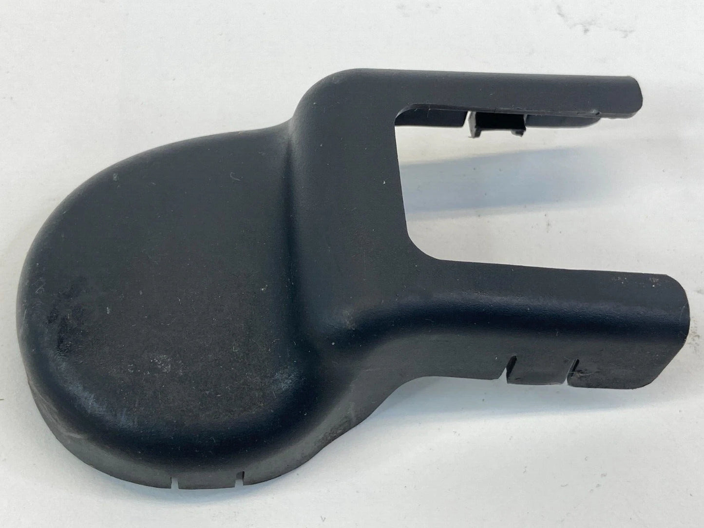 2011-2016 HYUNDAI ELANTRA FRONT LEFT SIDE RH INNER TRACK END COVER TRIM CAP