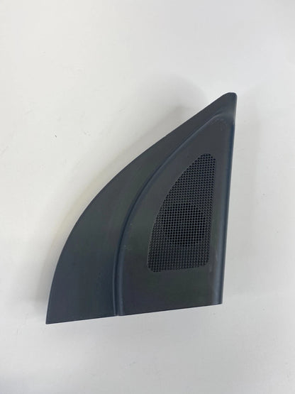 12-17 HYUNDAI ACCENT FRONT RIGHT INNER DOOR CORNER COVER W/ TWEETER 87661-1R020