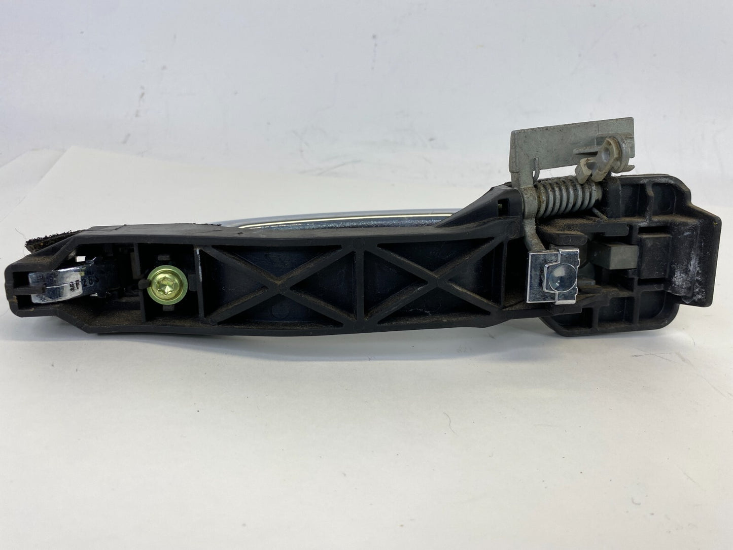 2008 2009 2010 Saturn Vue Front Right Passenger Exterior Outside Door Handle OEM