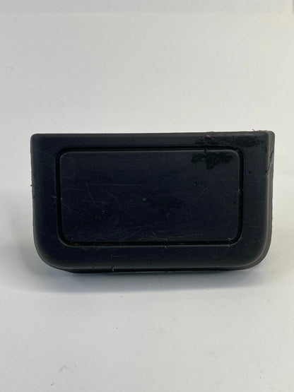 09-12 CHEVROLET TRAVERSE RIGHT SIDE SEAT TRACK BOLT COVER END CAP TRIM 1193872