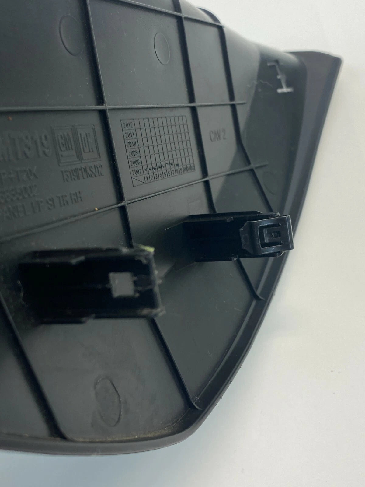 08-10 SATURN VUE RIGHT SIDE DASH INSTRUMENT PANEL SIDE END COVER TRIM 96835002