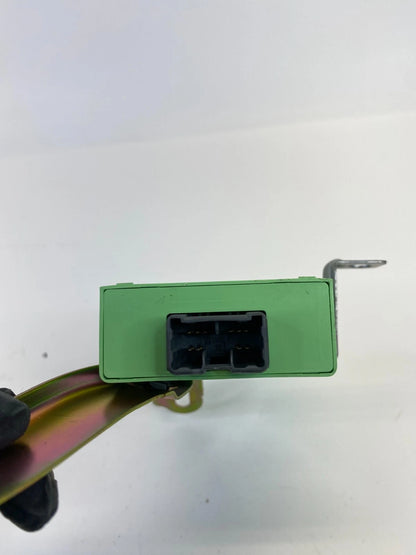 1998-2005 LEXUS GS300 RUNNING LIGHT RELAY CONTROL MODULE 82642-33020 OEM