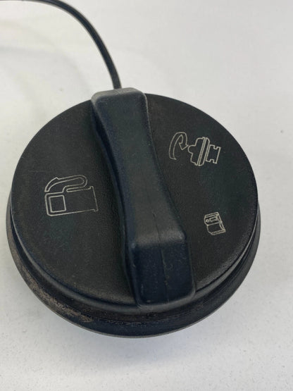 06-09 PONTIAC TORRENT 05-09 EQUINOX FUEL FILLER DOOR TANK CAP GAS LID COVER OEM