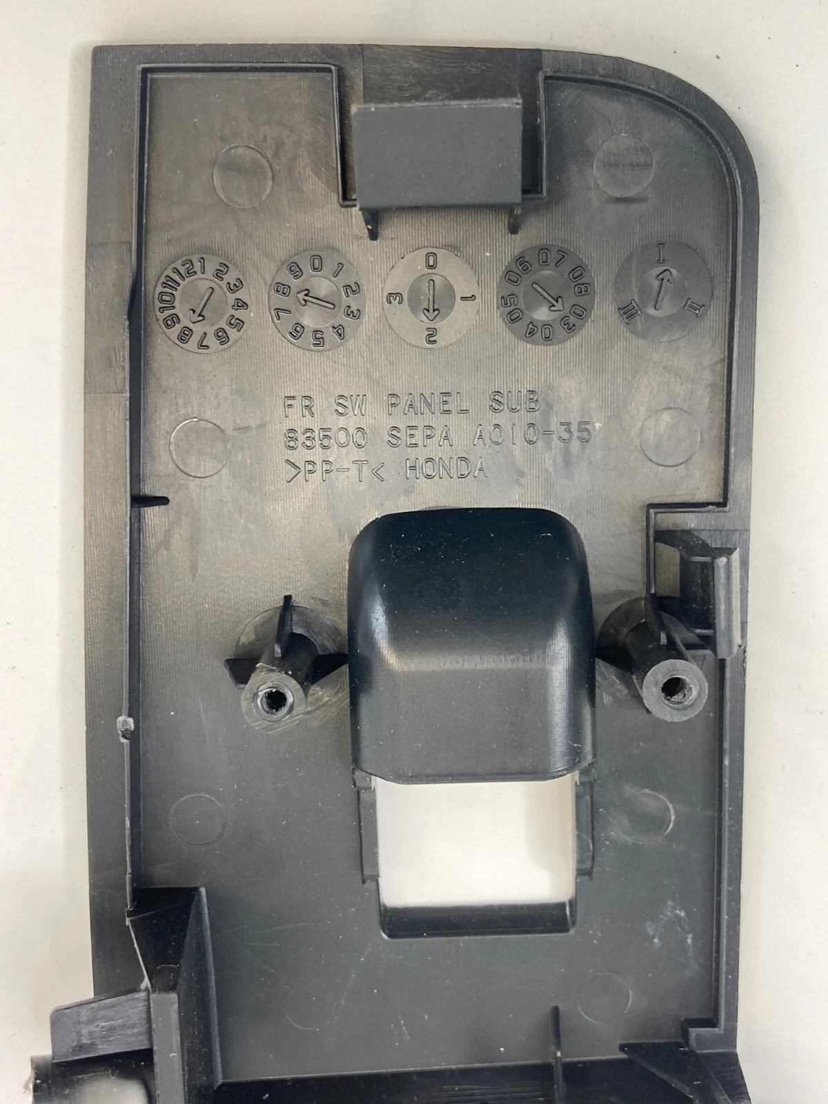 04-08 ACURA TL FRONT RIGHT SIDE DOOR WINDOW SWITCH COVER BEZEL 83500-SEPA OEM
