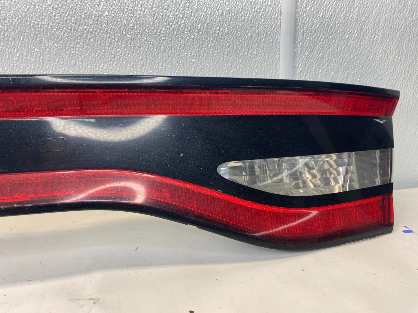 13-16 DODGE DART TRUNK LED LID CENTER THIRD BRAKE LIGHT TAILLAMP 68164500AD OEM