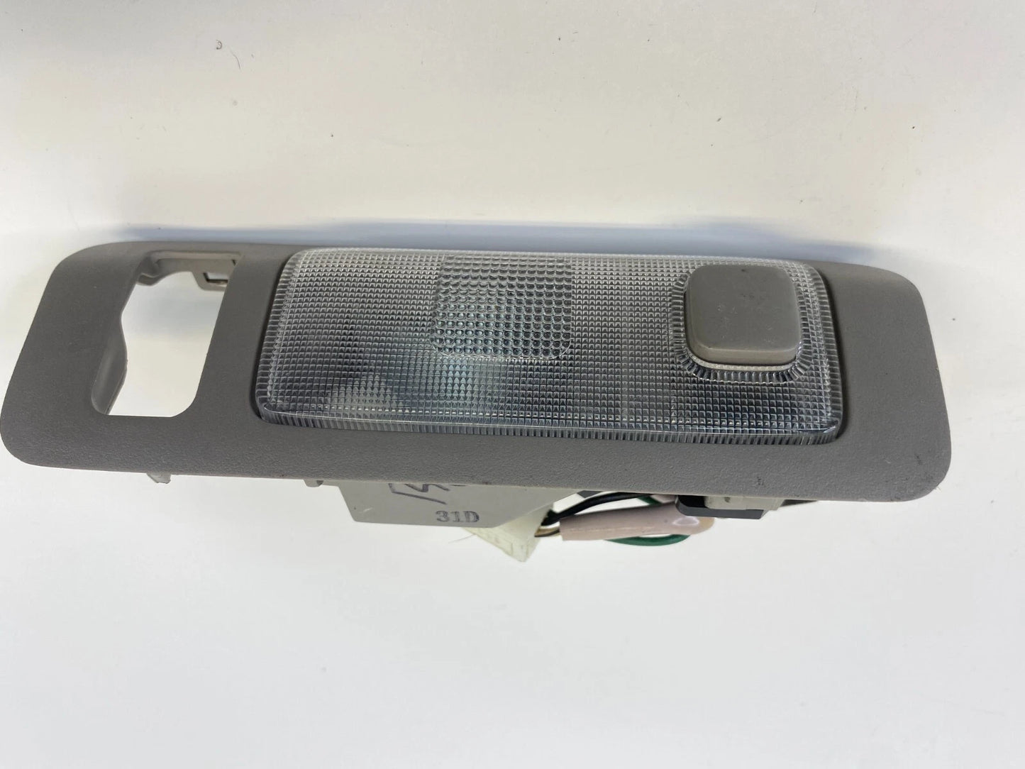 98 99 00 01 02 03 04 05 LEXUS GS300 REAR LEFT BACK SIDE OVERHEAD DOME LAMP OEM