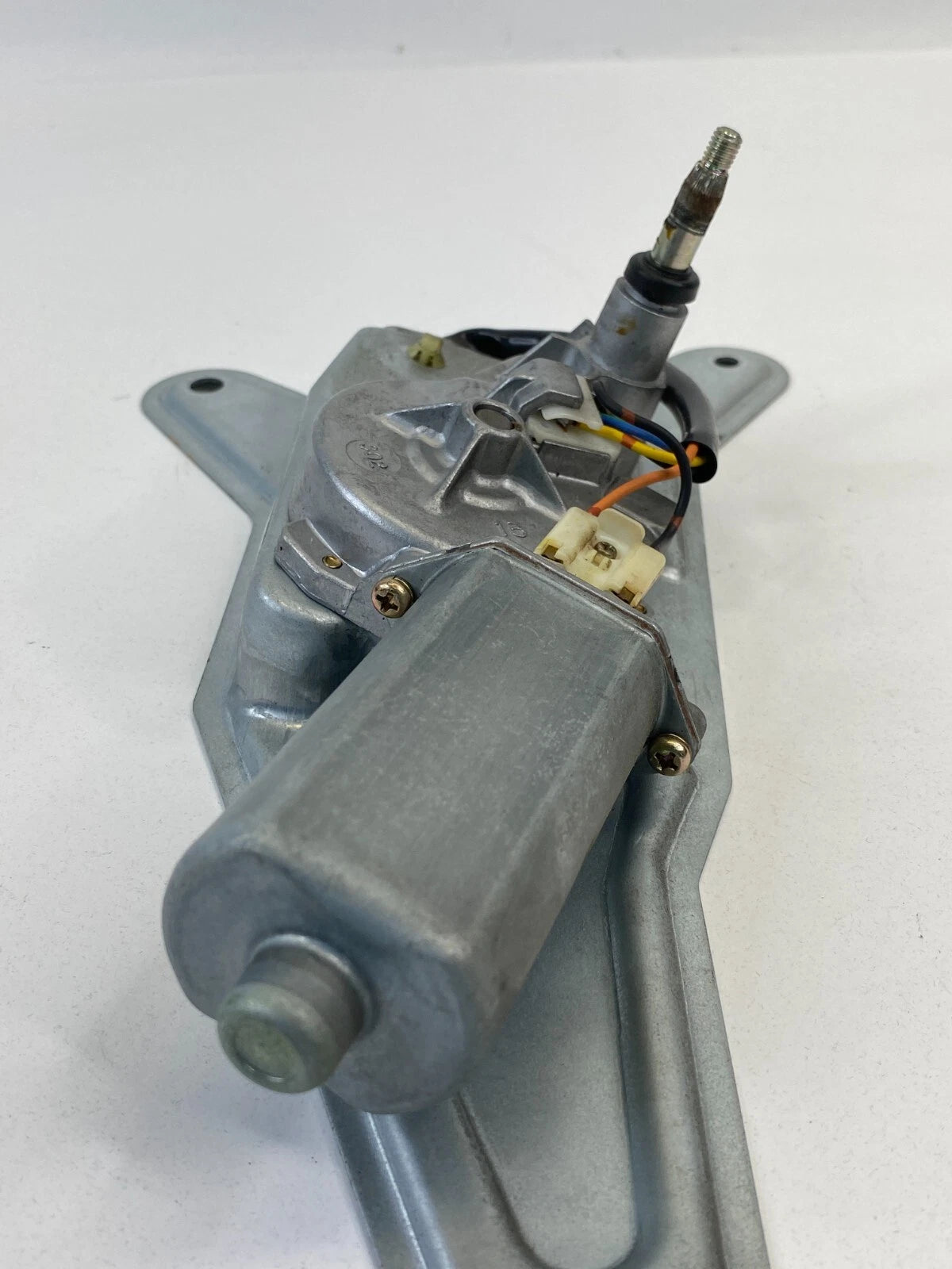 99 00 01 02 03 04 CHEVROLET CHEVY TRACKER REAR WINDSHIELD WIPER MOTOR 34332-581