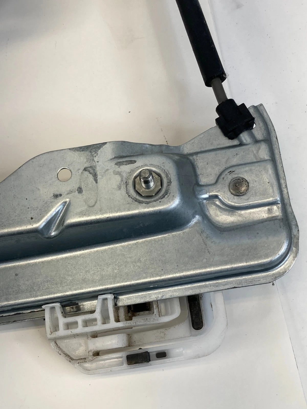 2013-2019 FORD ESCAPE FRONT RIGHT SIDE DOOR WINDOW REGULATOR W/ MOTOR OEM