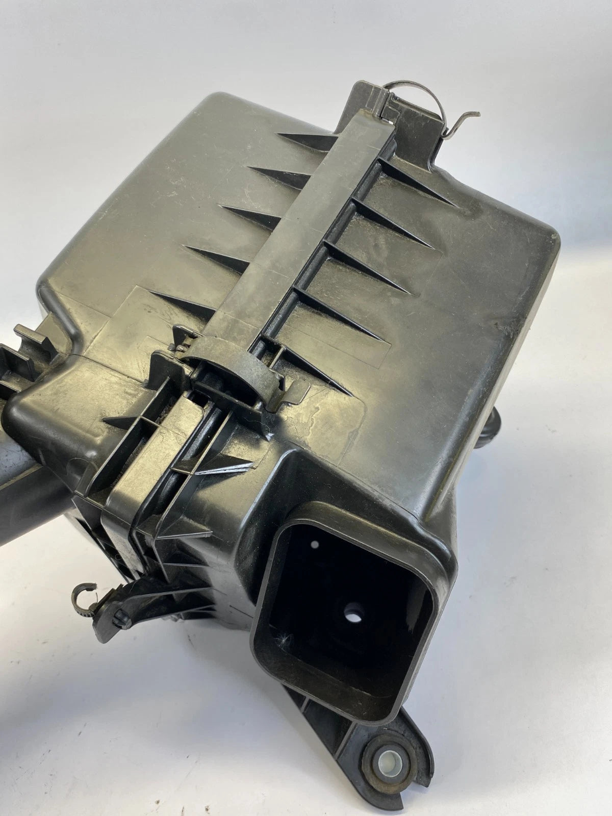 2014-2020 MITSUBISHI OUTLANDER SPORT AIR INTAKE CLEANER BOX FILTER W/ RESONATOR