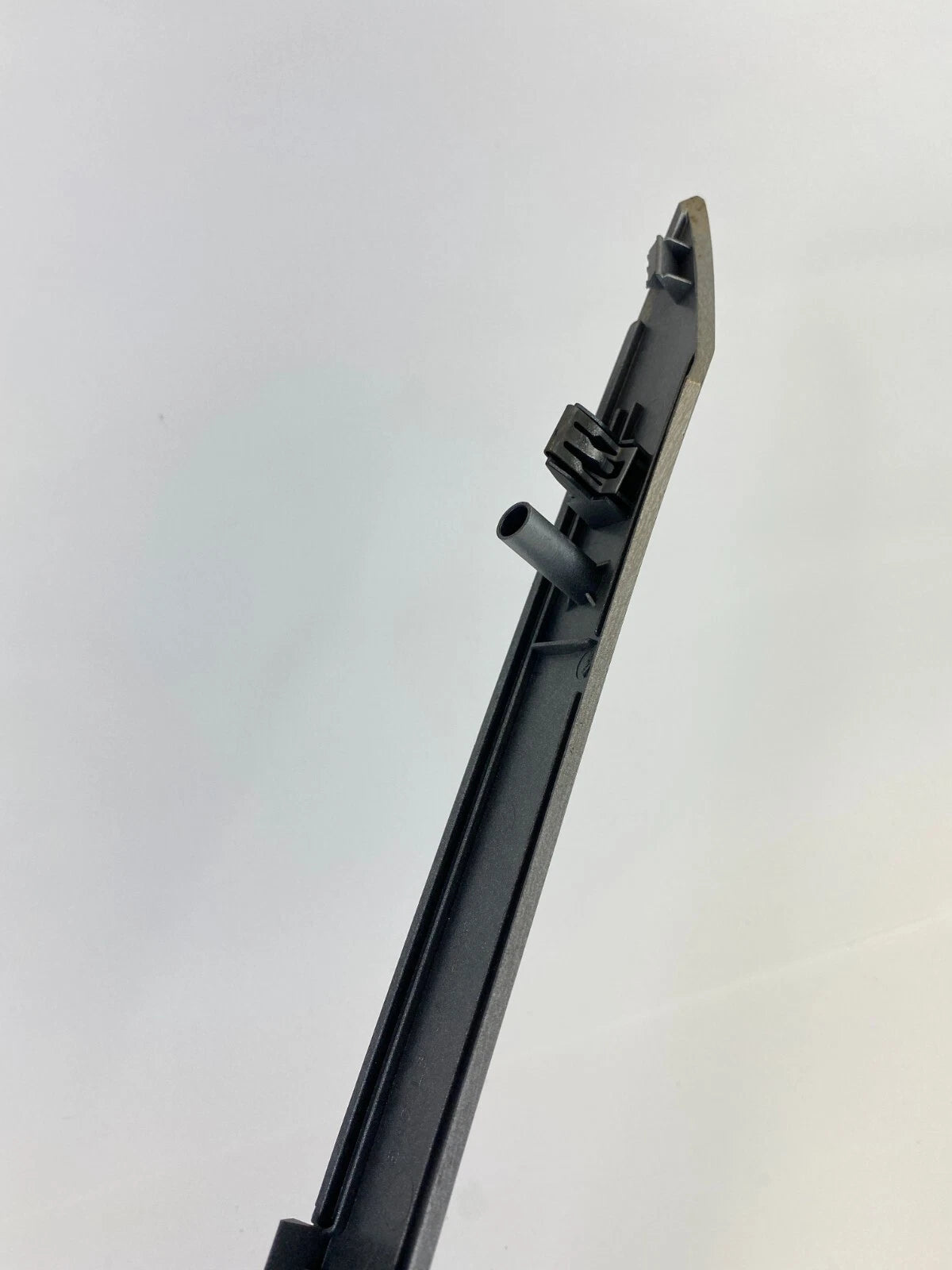 04-06 NISSAN MAXIMA REAR RIGHT INNER DOOR MOLDING PANEL BEZEL TRIM 82948-7Y060