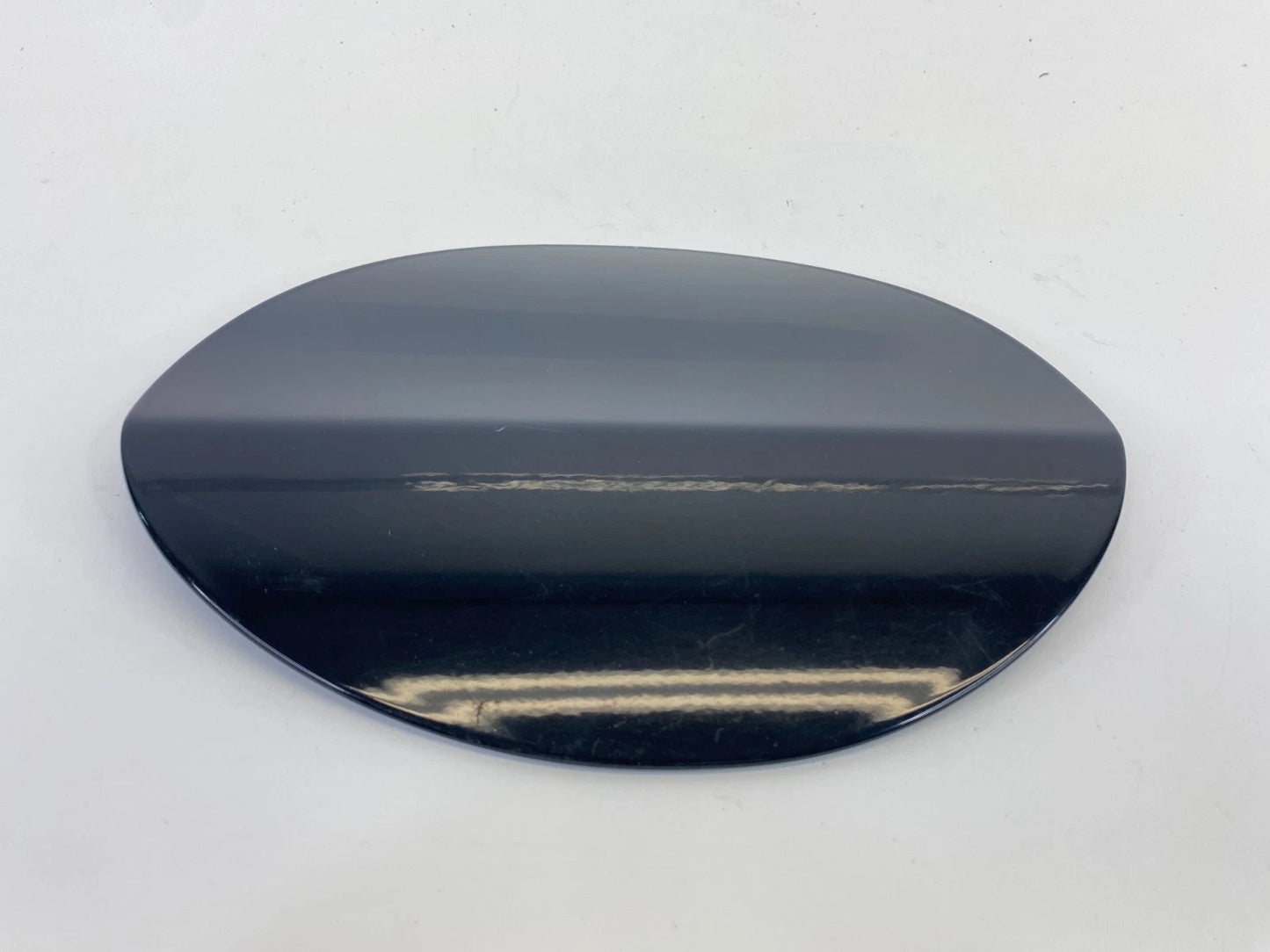 2015-2017 Chrysler 200 Fuel Filler Tank Gas Door Outer Cover Lid 68137577AA OEM