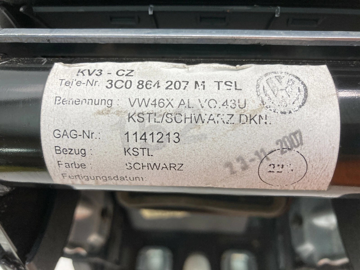 08-10 VW PASSAT CENTER CONSOLE ASSEMBLY W/ ARMREST ARM REST LID 3C0-863-319-AE