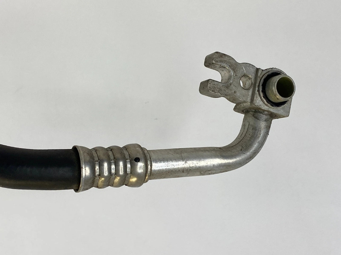 2012-2016 FIAT 500 1.4L AC SUCTION LINE HOSE PIPE CONNECTOR TUBE OEM P68225317AA