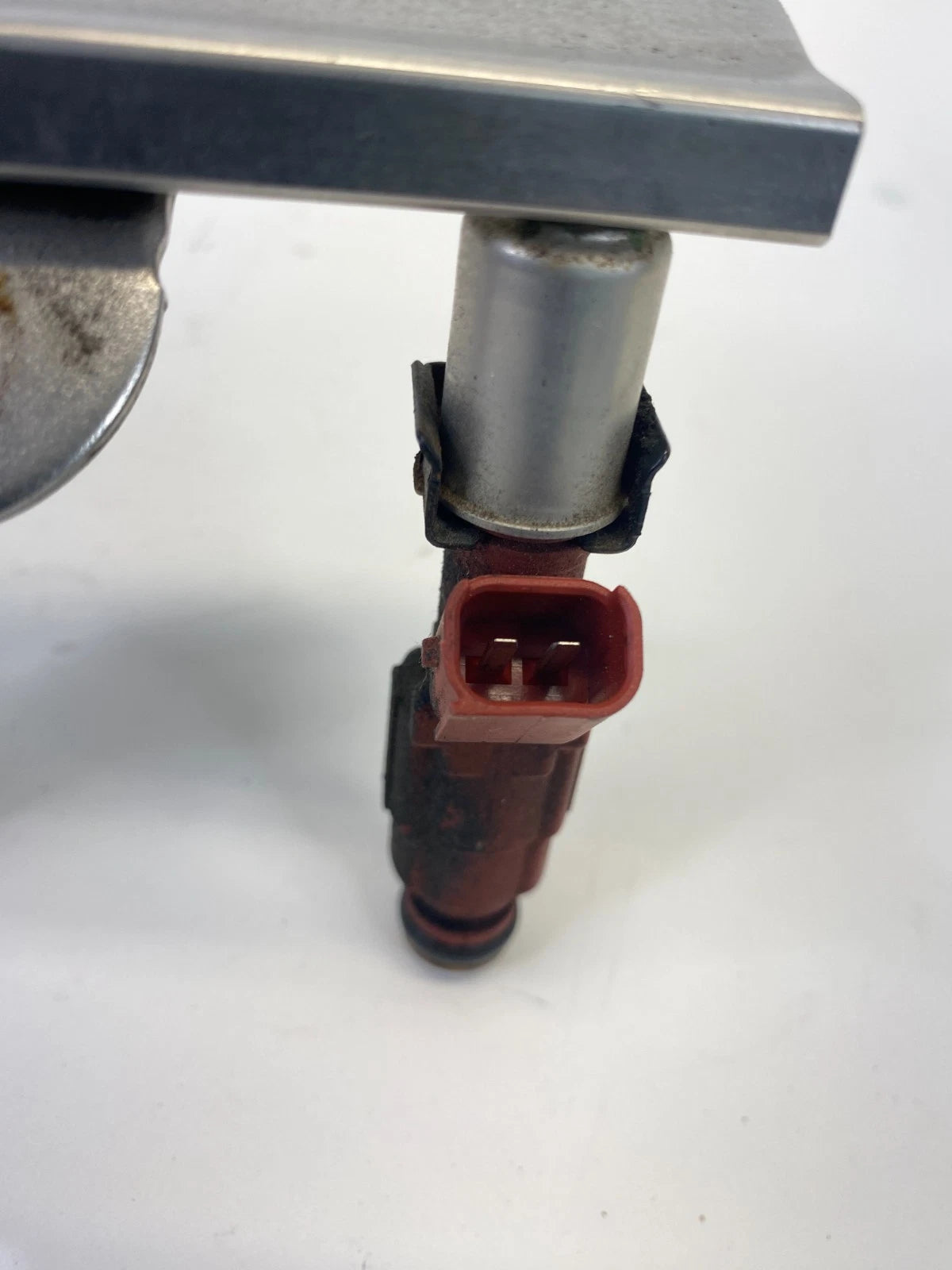 2011-2015 HYUNDAI ELANTRA 1.8L FWD FUEL INJECTION RAIL & INJECTOR ASSEMBLY OEM