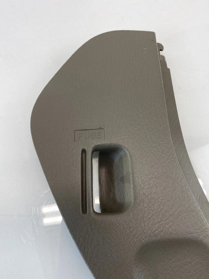 1998-2002 HONDA ACCORD DASH RIGHT SIDE FUSE BOX PANEL COVER END CAP 77211-S84