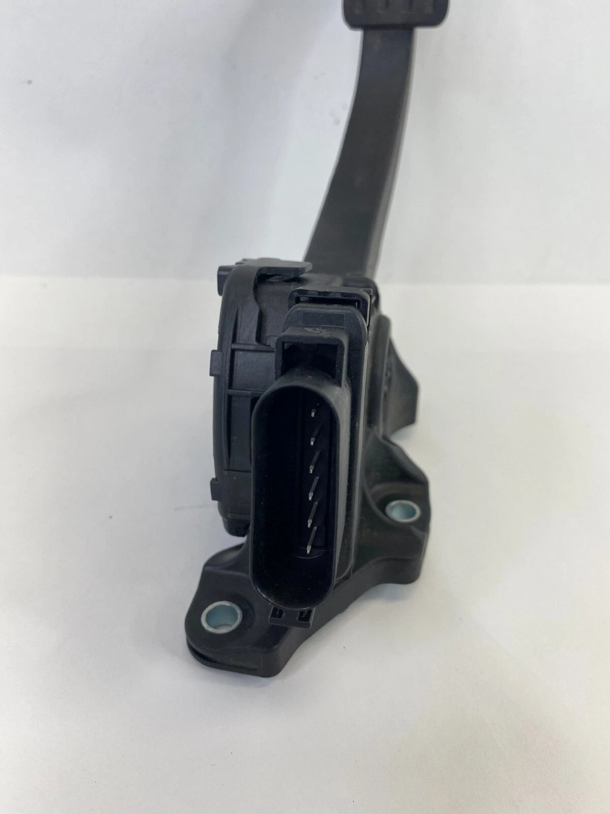 2008-2016 VOLVO XC70 ACCELERATOR GAS PEDAL ASSEMBLY 6G92-9F836-BD OEM