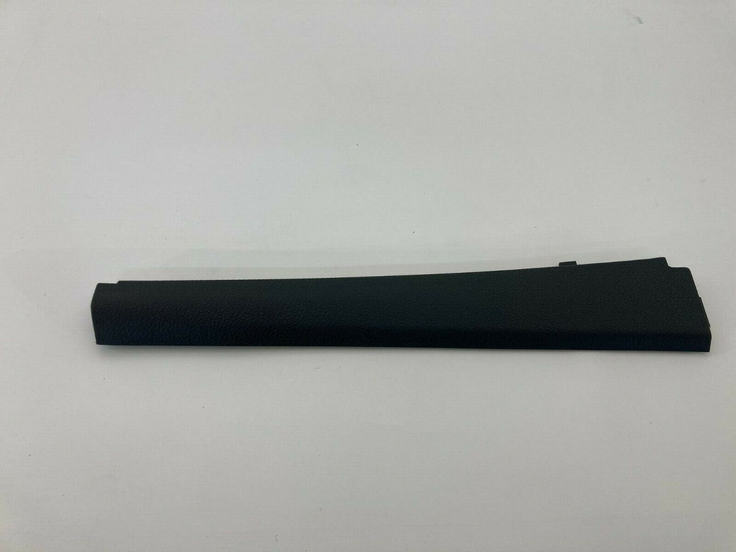 05-10 Volkswagen Jetta 06-09 Rabbit Front Left Side Lower A Pillar Trim Lining