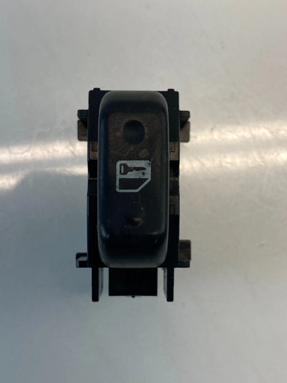2001-2004 TOYOTA HIGHLANDER FRONT RIGHT PASSENGER SIDE DOOR LOCK SWITCH 224-0S2N